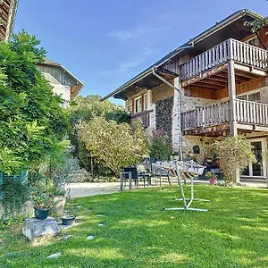 Antre Lacs Bed and breakfast